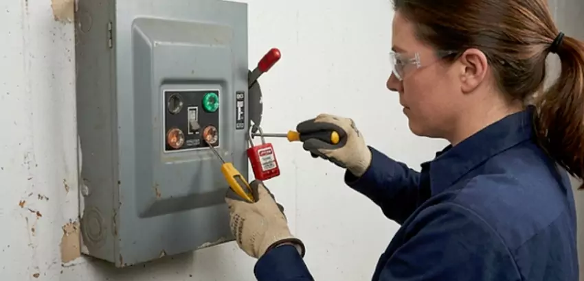 Ceiling Electrical Box Replacement in Auburn